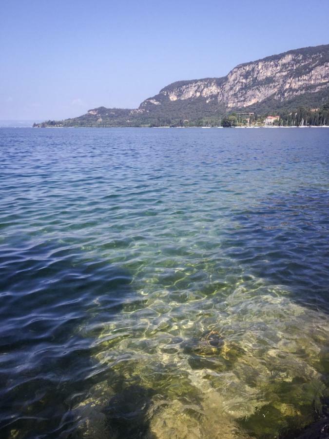 Appartamento Iris Garda  Bagian luar foto